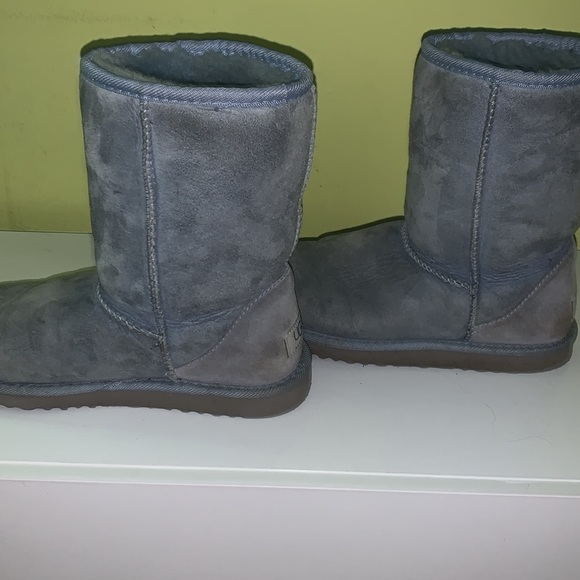 Ugg woman’s classic short rare blue size 6w - Picture 6 of 13